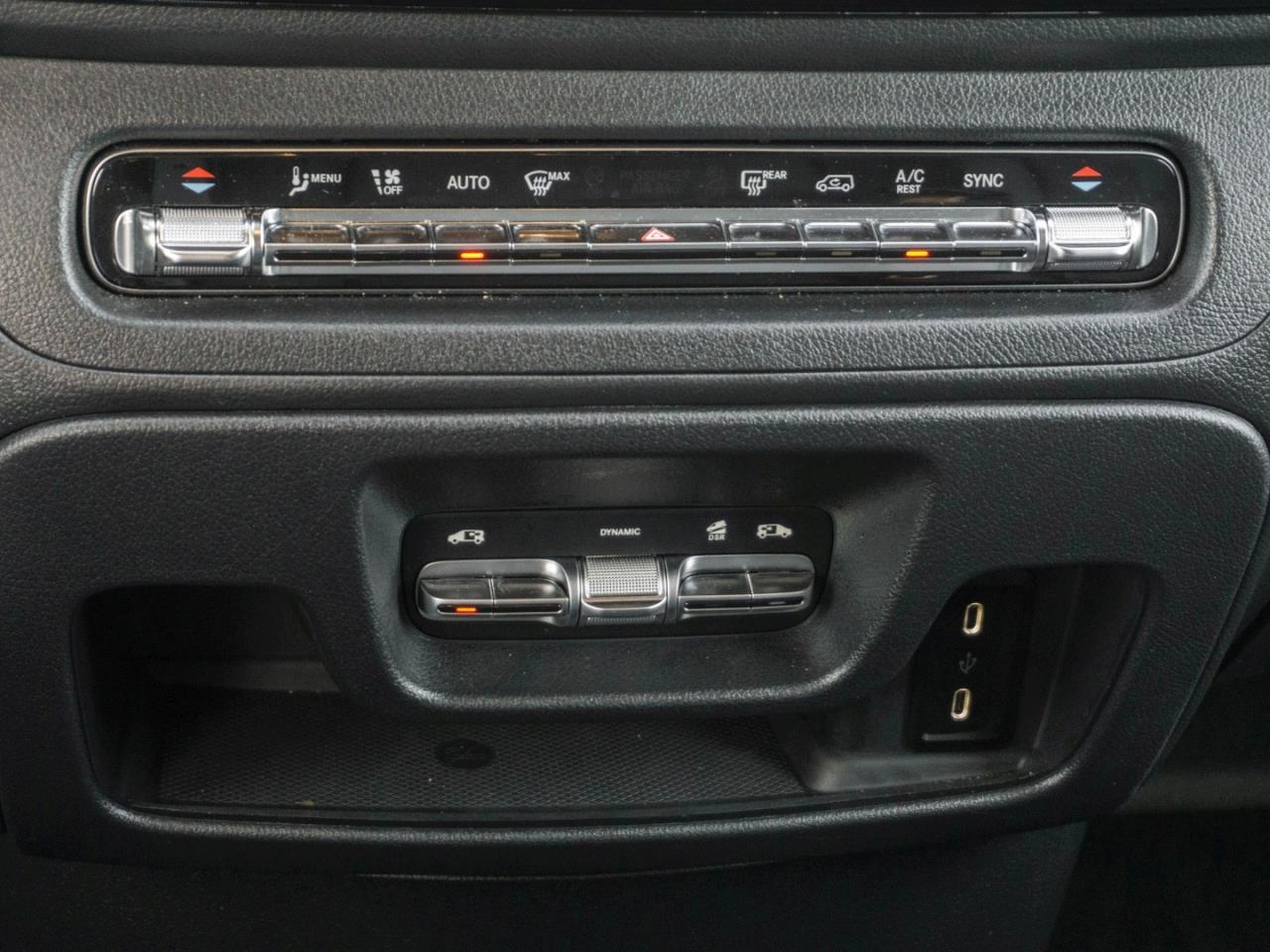 Mercedes-Benz Vito 124 CDI 4x4 Tourer PRO Lang Distronic Navi