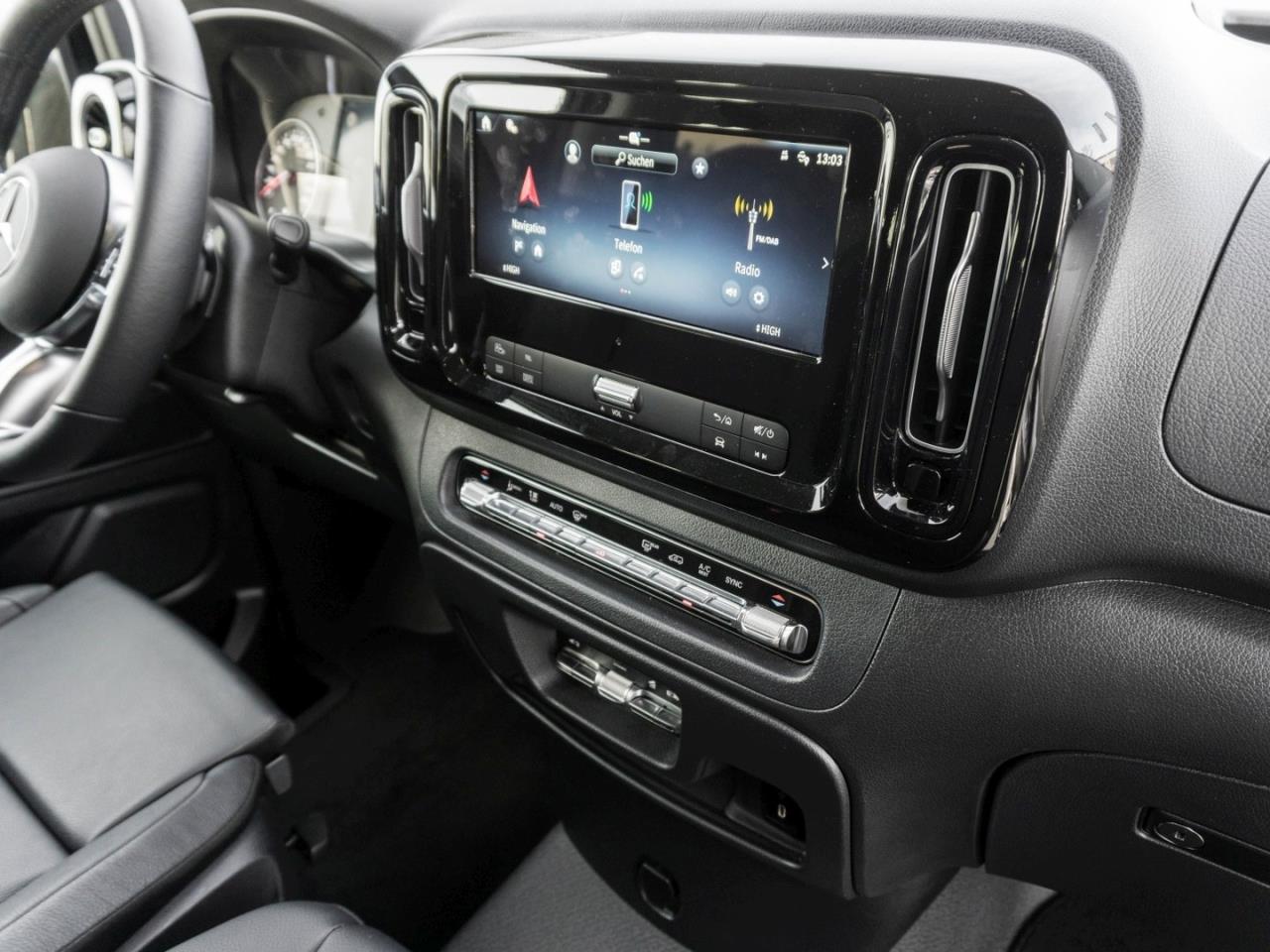 Mercedes-Benz Vito 124 CDI 4x4 Tourer PRO Lang Distronic Navi
