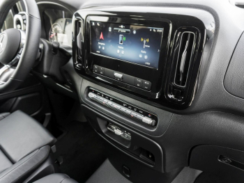 Mercedes-Benz Vito 124 CDI 4x4 Tourer PRO Lang Distronic Navi