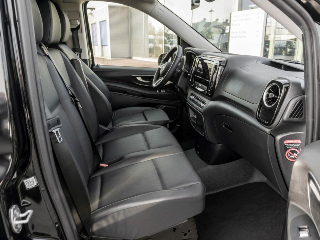 Mercedes-Benz Vito 124 CDI 4x4 Tourer PRO Lang Distronic Navi