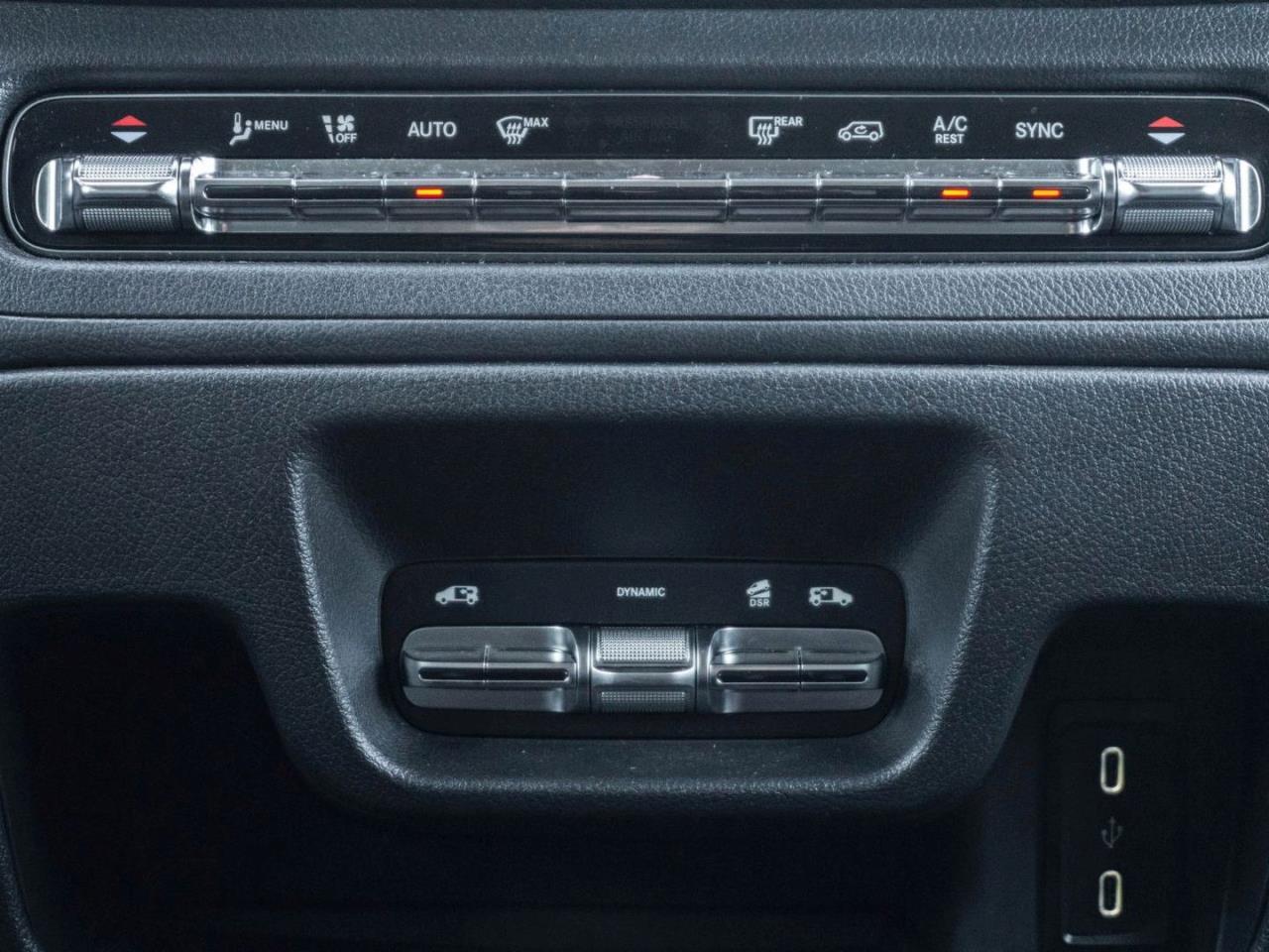 Mercedes-Benz Vito 124 CDI 4x4 Tourer PRO Lang Distronic Navi