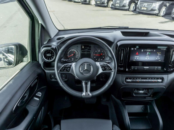 Mercedes-Benz Vito 124 CDI 4x4 Tourer PRO Lang Distronic Navi