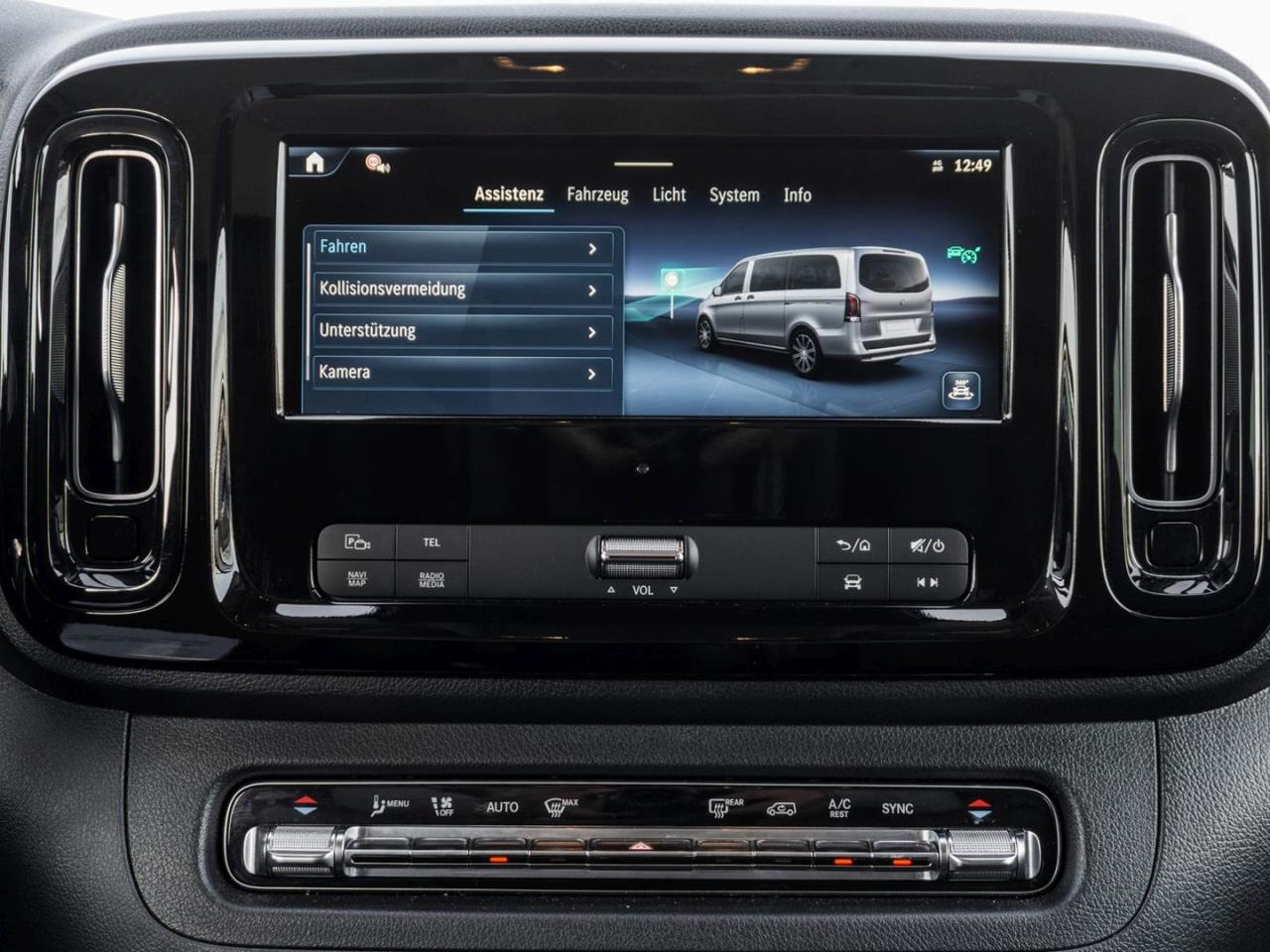 Mercedes-Benz Vito 124 CDI 4x4 Tourer PRO Lang Distronic AHK