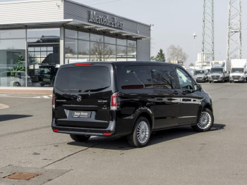 Mercedes-Benz Vito 124 CDI 4x4 Tourer PRO Lang Distronic AHK