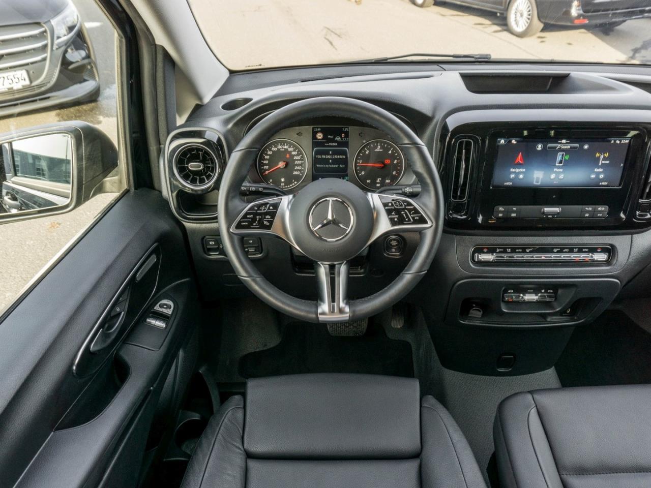 Mercedes-Benz Vito 124 CDI 4x4 Tourer PRO Lang Distronic Navi