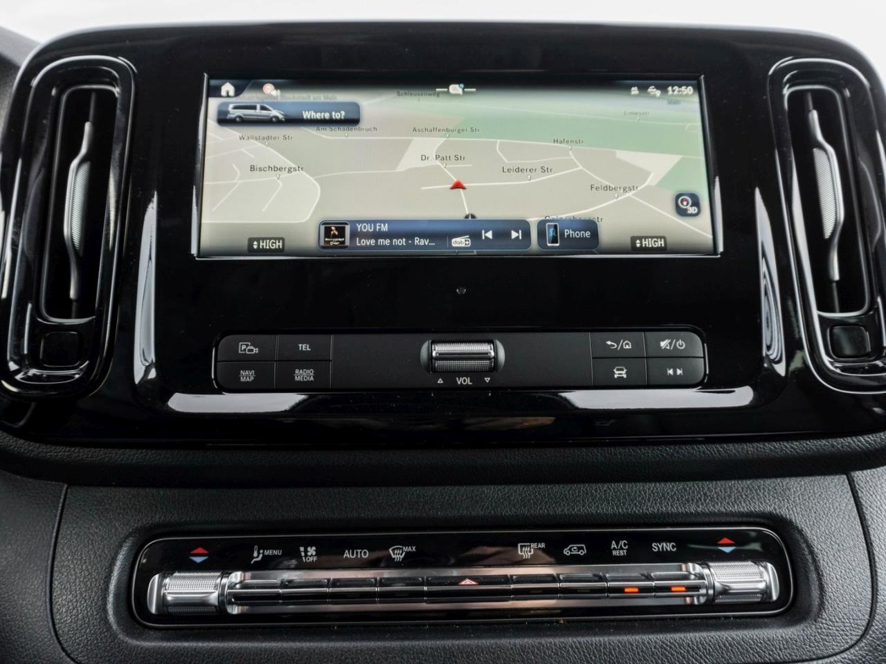 Mercedes-Benz Vito 124 CDI 4x4 Tourer PRO Lang Distronic Navi
