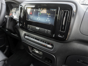 Mercedes-Benz Vito 124 CDI 4x4 Tourer PRO Lang Distronic Navi