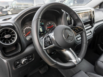 Mercedes-Benz Vito 124 CDI 4x4 Tourer PRO Lang Distronic Navi
