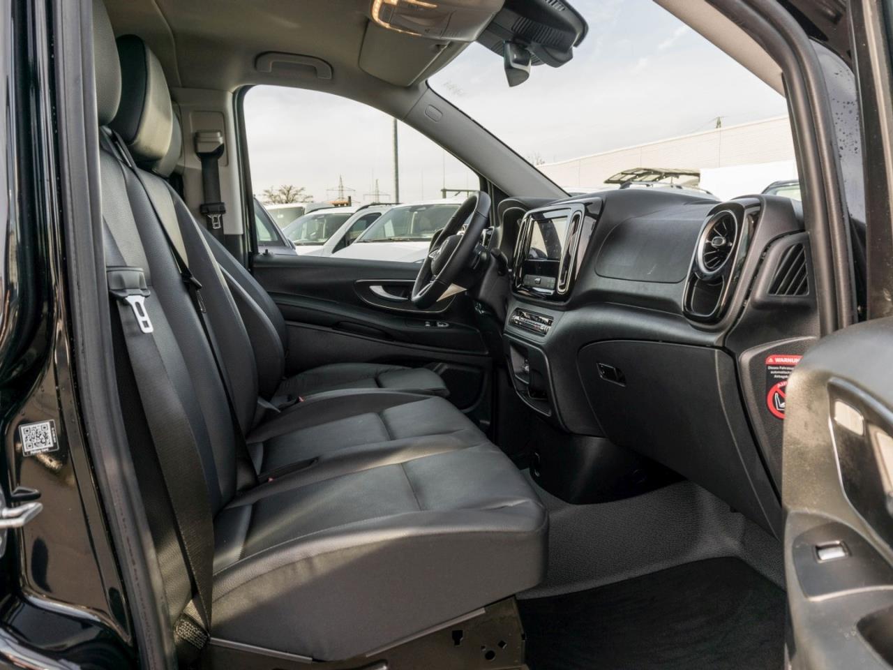 Mercedes-Benz Vito 124 CDI 4x4 Tourer PRO Lang Distronic Navi