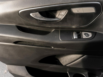 Mercedes-Benz Vito 124 CDI 4x4 Tourer PRO Lang Distronic Navi