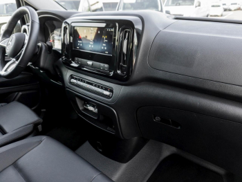 Mercedes-Benz Vito 124 CDI 4x4 Tourer PRO Lang Distronic Navi