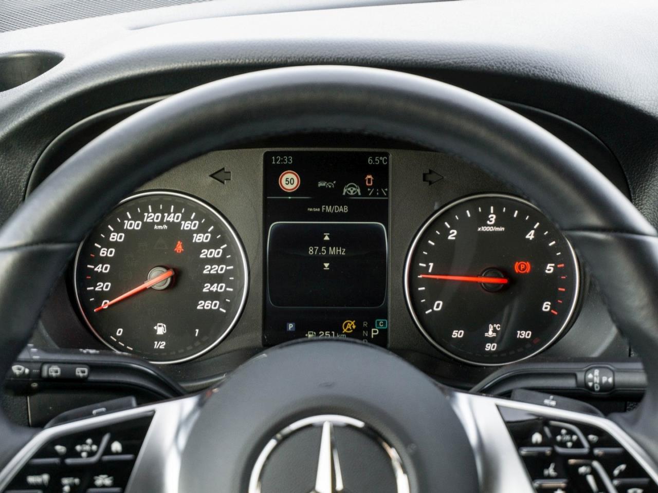 Mercedes-Benz Vito 124 CDI 4x4 Tourer PRO Lang Distronic Navi