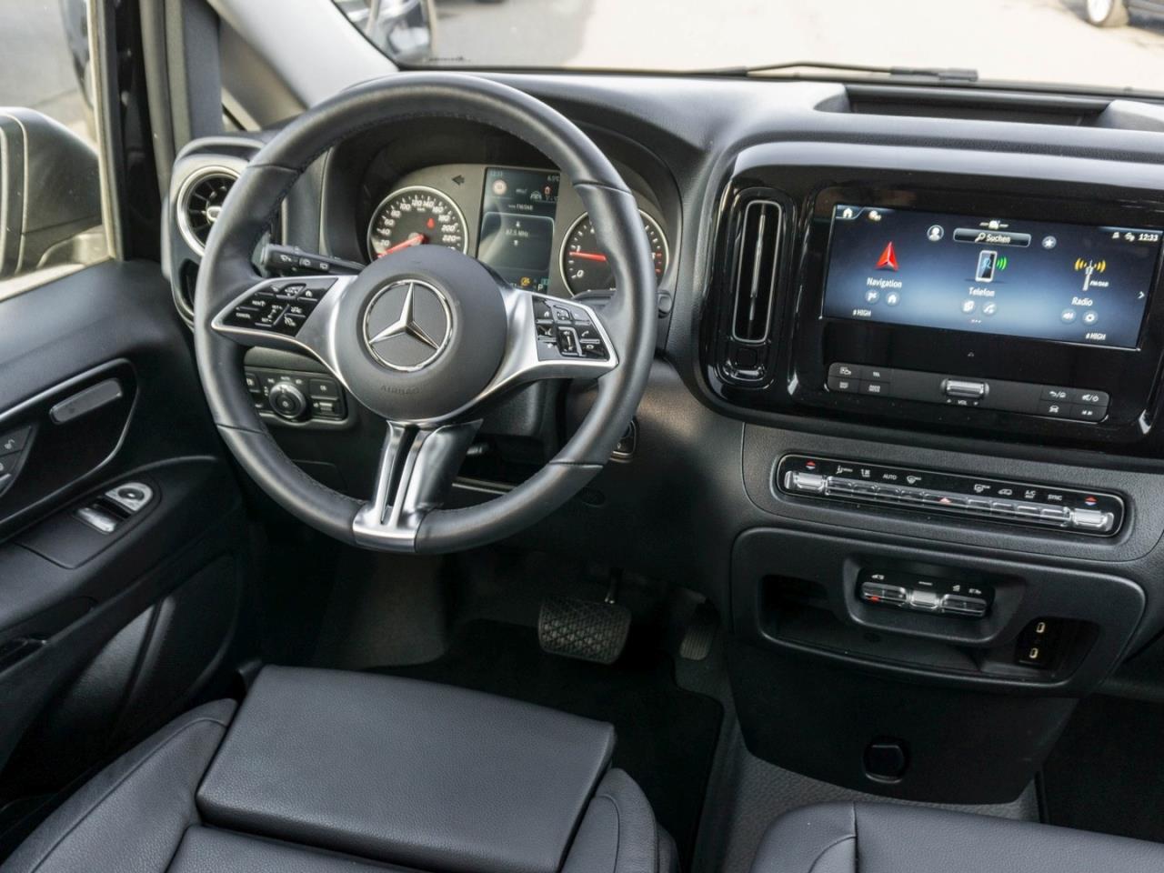 Mercedes-Benz Vito 124 CDI 4x4 Tourer PRO Lang Distronic Navi