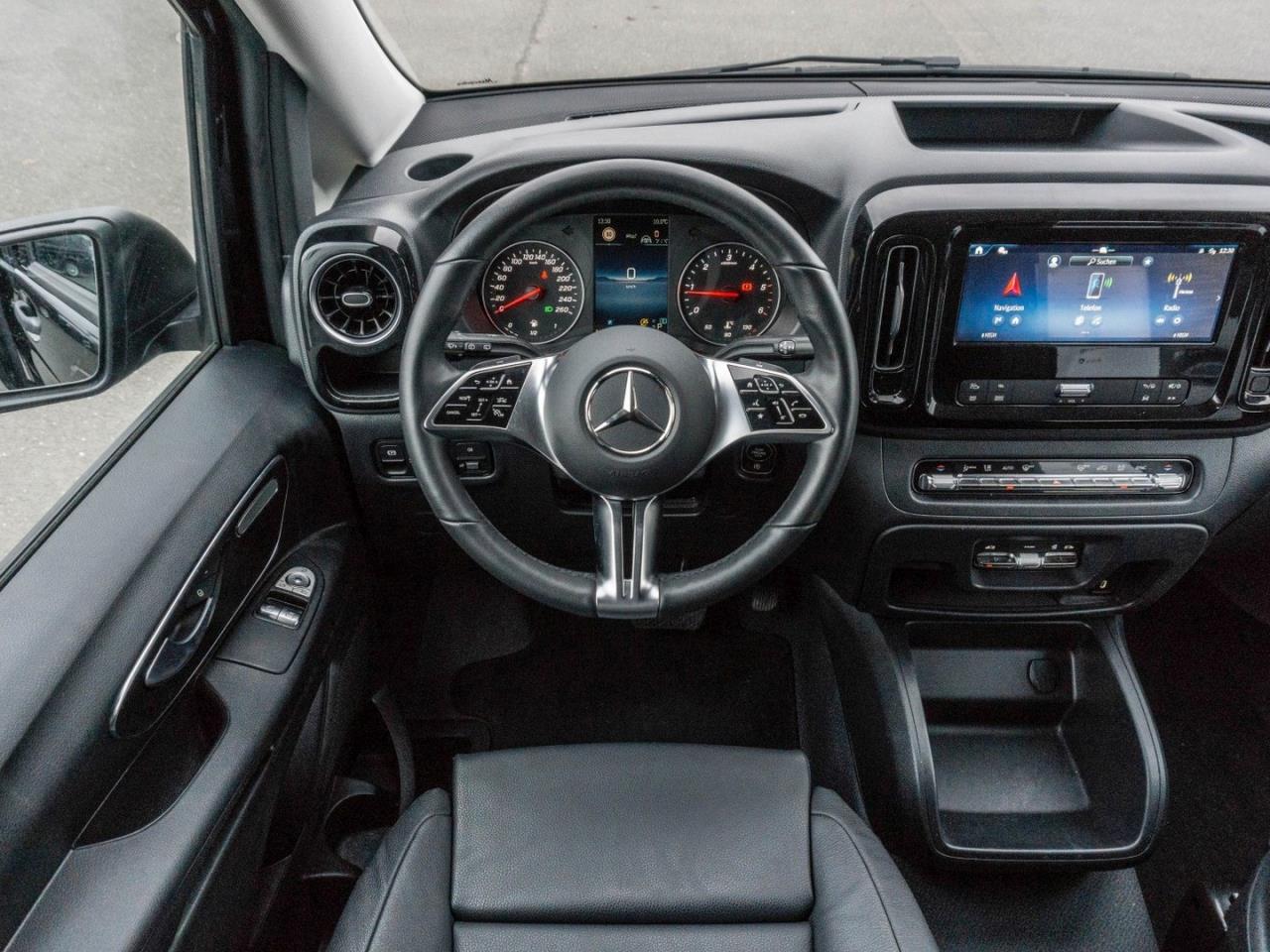 Mercedes-Benz Vito 124 CDI 4x4 Tourer PRO Lang Navi Distronic