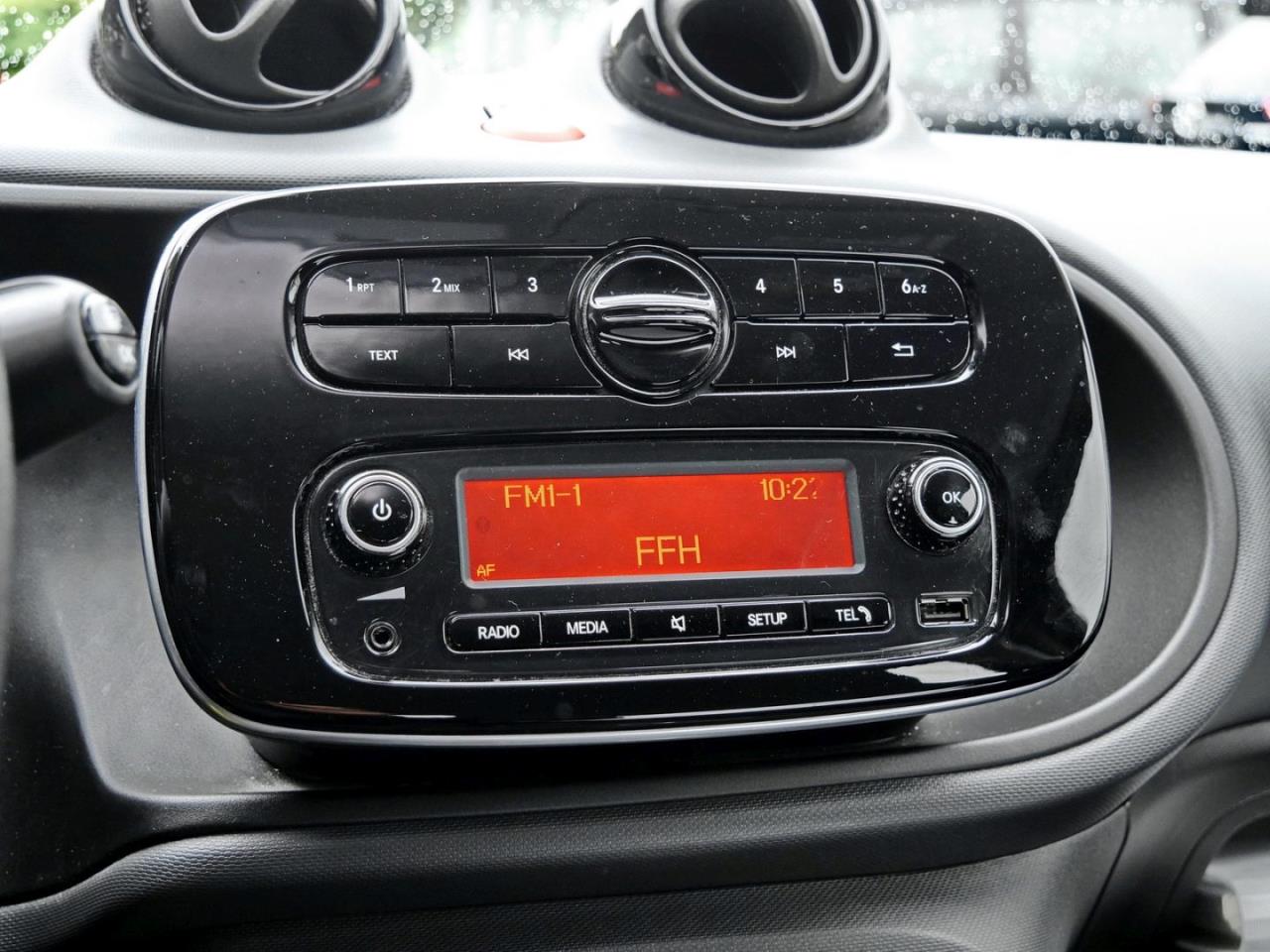 SMART EQ forfour Cool&Audio Volldach Klimaautomatik