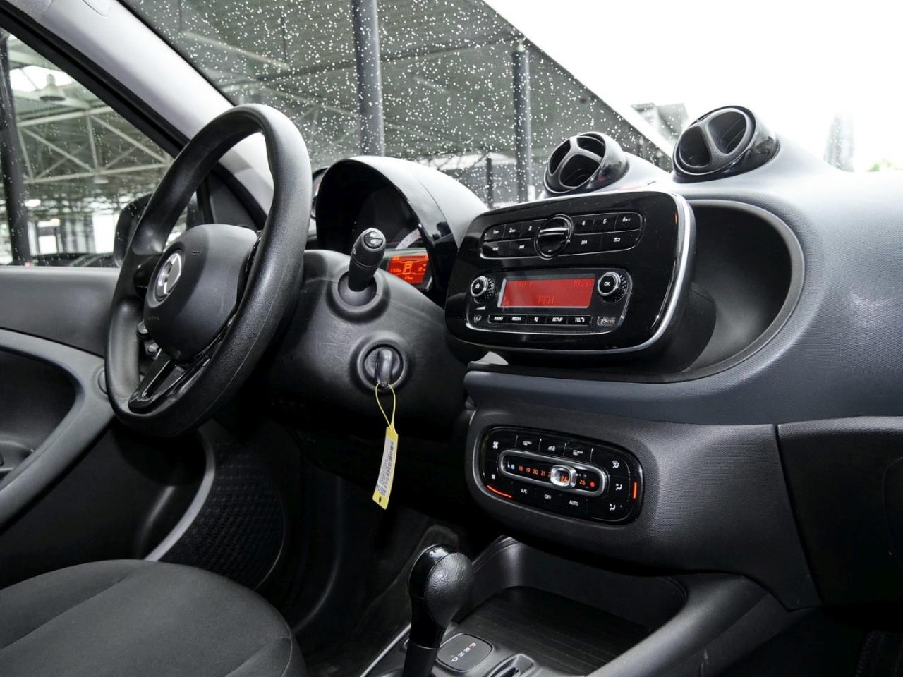 SMART EQ forfour Cool&Audio Volldach Klimaautomatik