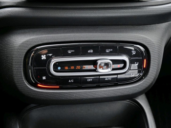 SMART EQ forfour Cool&Audio Volldach Klimaautomatik