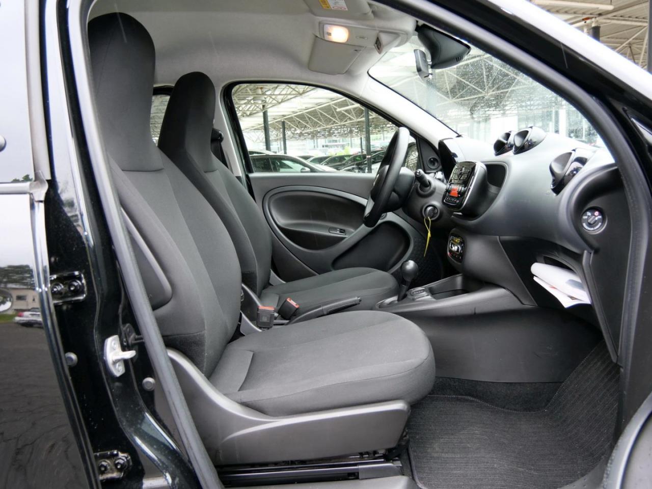 SMART EQ forfour Cool&Audio Volldach Klimaautomatik