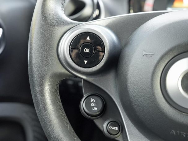 SMART EQ fortwo 22kW Night Plus-Paket Panorama Kamera