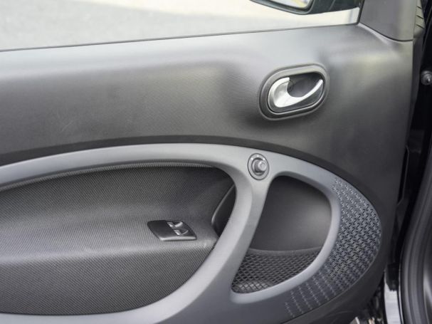 SMART EQ fortwo 22kW Night Plus-Paket Panorama Kamera