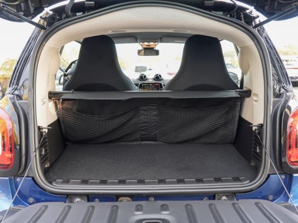 SMART EQ fortwo 22kW Night Plus-Paket Panorama Kamera