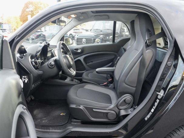 SMART EQ fortwo 22kW Night Plus-Paket Panorama Kamera