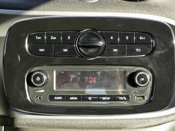 SMART EQ fortwo cabrio passion plus paket cool audio