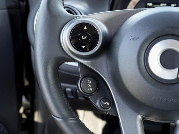 SMART EQ fortwo cabrio passion plus paket cool audio