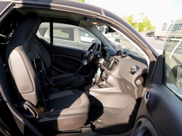 SMART EQ fortwo cabrio passion plus paket cool audio