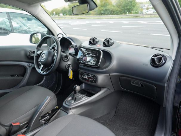 SMART EQ fortwo Cool&Audio Plus-Paket 22kW Navi Klima