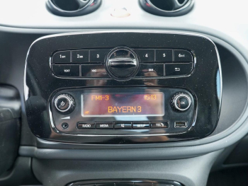 SMART EQ fortwo Cool&Audio plus-Paket 22kW Klima