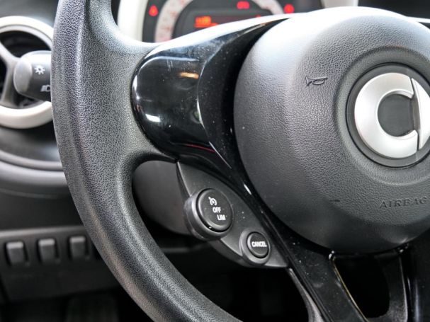 SMART EQ fortwo cool&audio Tempomat Volldach ABS ESP