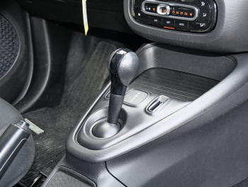 SMART EQ fortwo cool&audio Tempomat Volldach ABS ESP