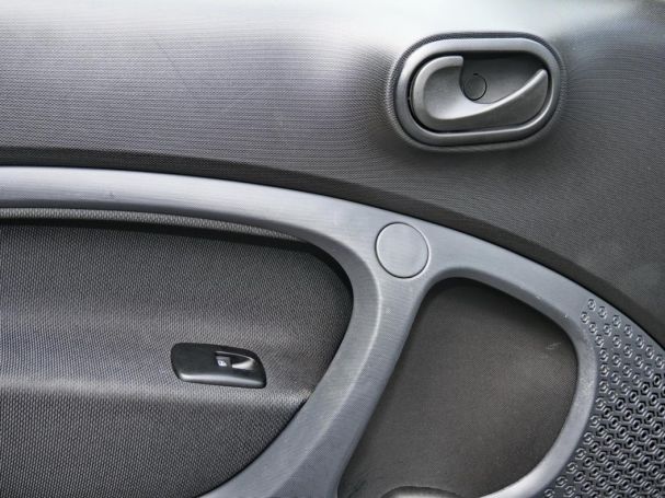 SMART EQ fortwo cool&audio Tempomat Volldach ABS ESP