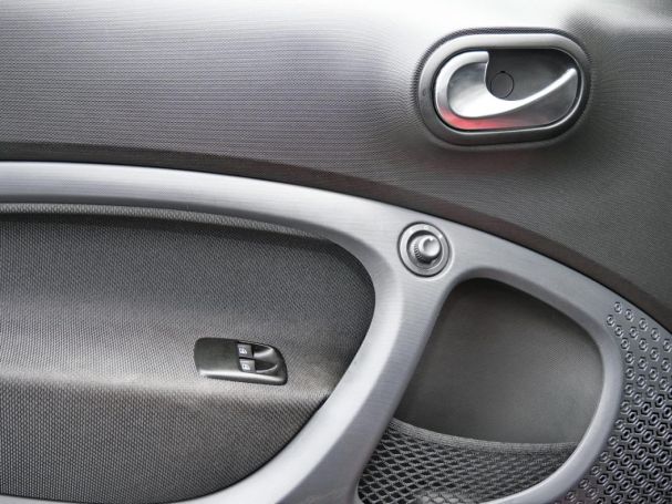 SMART EQ fortwo passion plus-Paket Cool & Audio 22kW