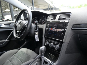 VW Golf VII 1.5 TSI ACT BMT Highline Massage ACC