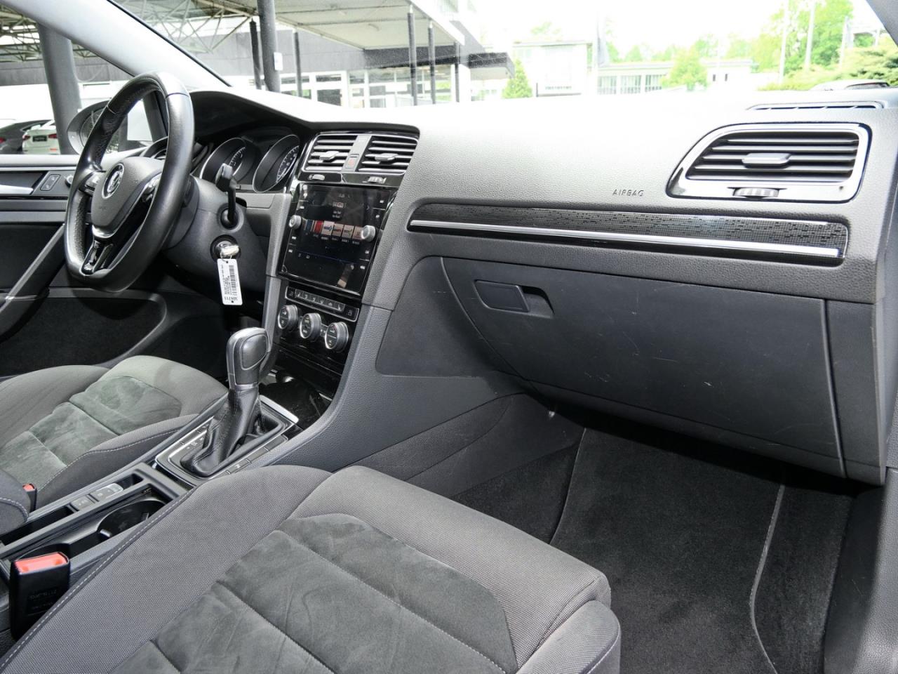 VW Golf VII 1.5 TSI ACT BMT Highline Massage ACC