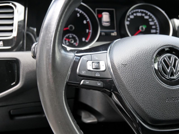VW Golf VII 1.5 TSI ACT BMT Highline Massage ACC
