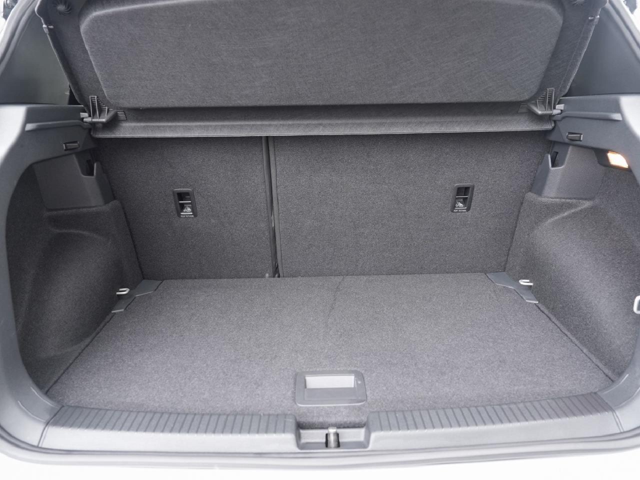 VW T-Cross 1.0 TSI R-Line AHK Spurhalte Kamera LED
