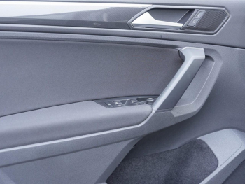VW Tiguan 1.5 TSI Life ACC Kamera Digital Cockpit
