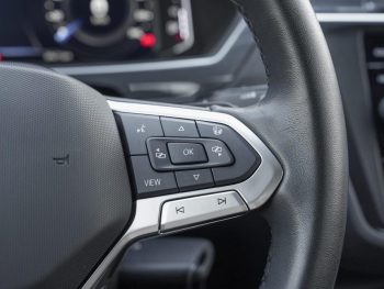 VW Tiguan 1.5 TSI Life ACC Kamera Digital Cockpit