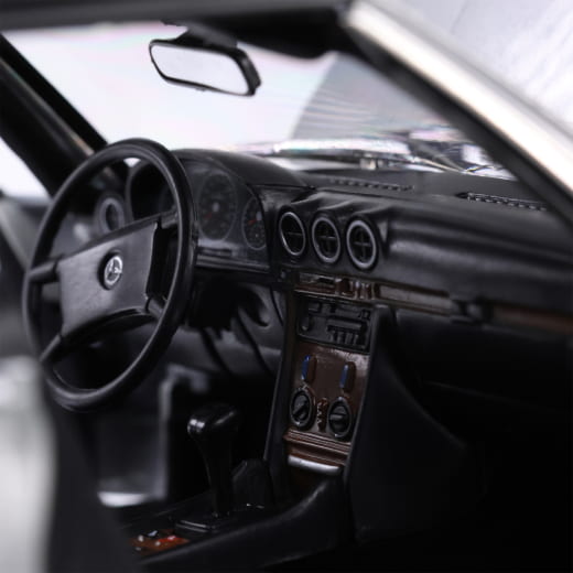 Coche de juguete a escala 1:18 450 SL R107 Plata astral Original Mercedes-Benz | B66040716