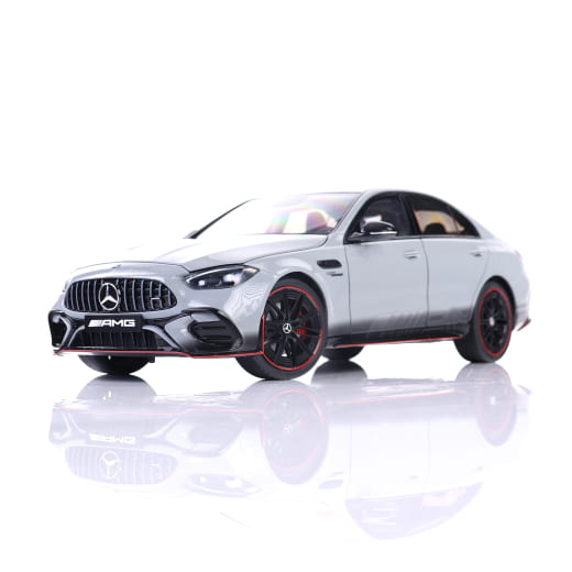 coche de juguete 1:18 C 63 S E Performance AMG W206 F1 Edition | B66961524