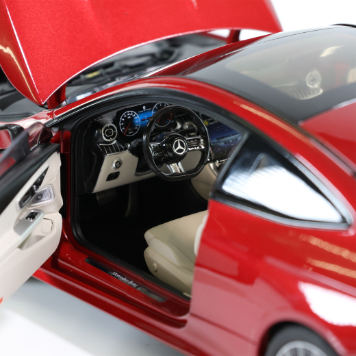 Coche de juguete a escala 1:18 CLE C236 coupé MANUFAKTUR rojo patagonia metalizado Original Mercedes-Benz | B66960596