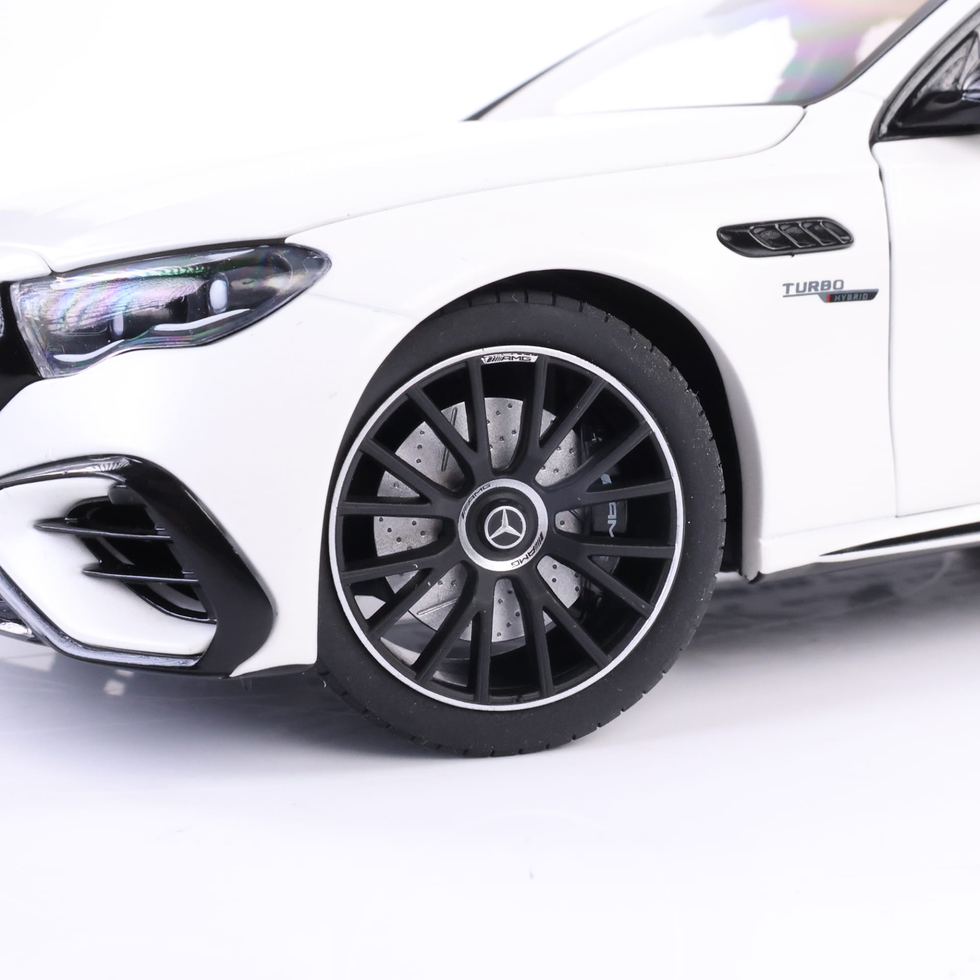 Coche a escala 1:18 Mercedes-AMG E 53 W214 Original Mercedes-Benz | B66961526