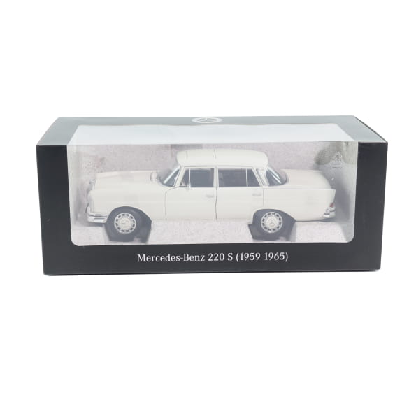 Modelauto 1:18 Mercedes 220 S W111 staartvin Norev | B66041218