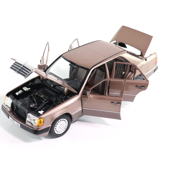 1:18 Modelauto 230 E-Klasse W124 Limousine rozenhout Origine | B66040697
