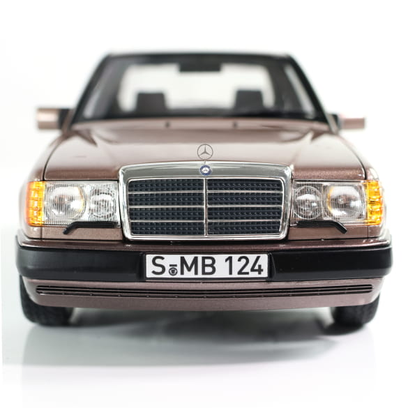1:18 Modelauto 230 E-Klasse W124 Limousine rozenhout Origine | B66040697