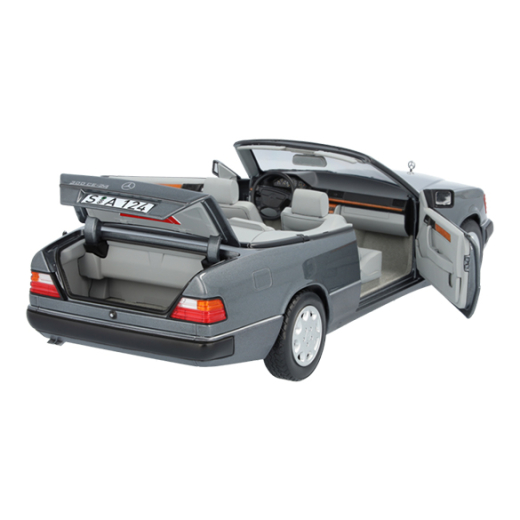 1:18 modelauto 300 CE-24 cabriolet A 124 parelmoergrijs | B66040685