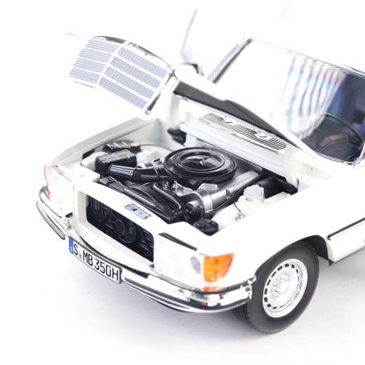 1:18 modelauto 450 SEL W 116 wit Original Mercedes-Benz | B66040719
